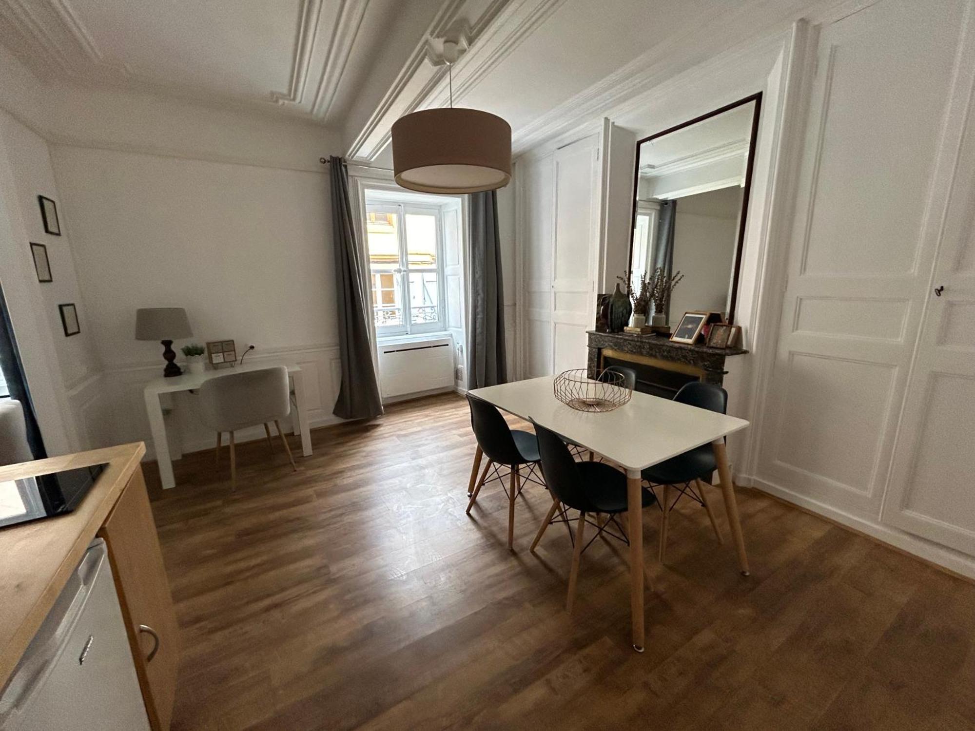 Appartement Cosy Charme Ancien Thizy-les-Bourgs 外观 照片