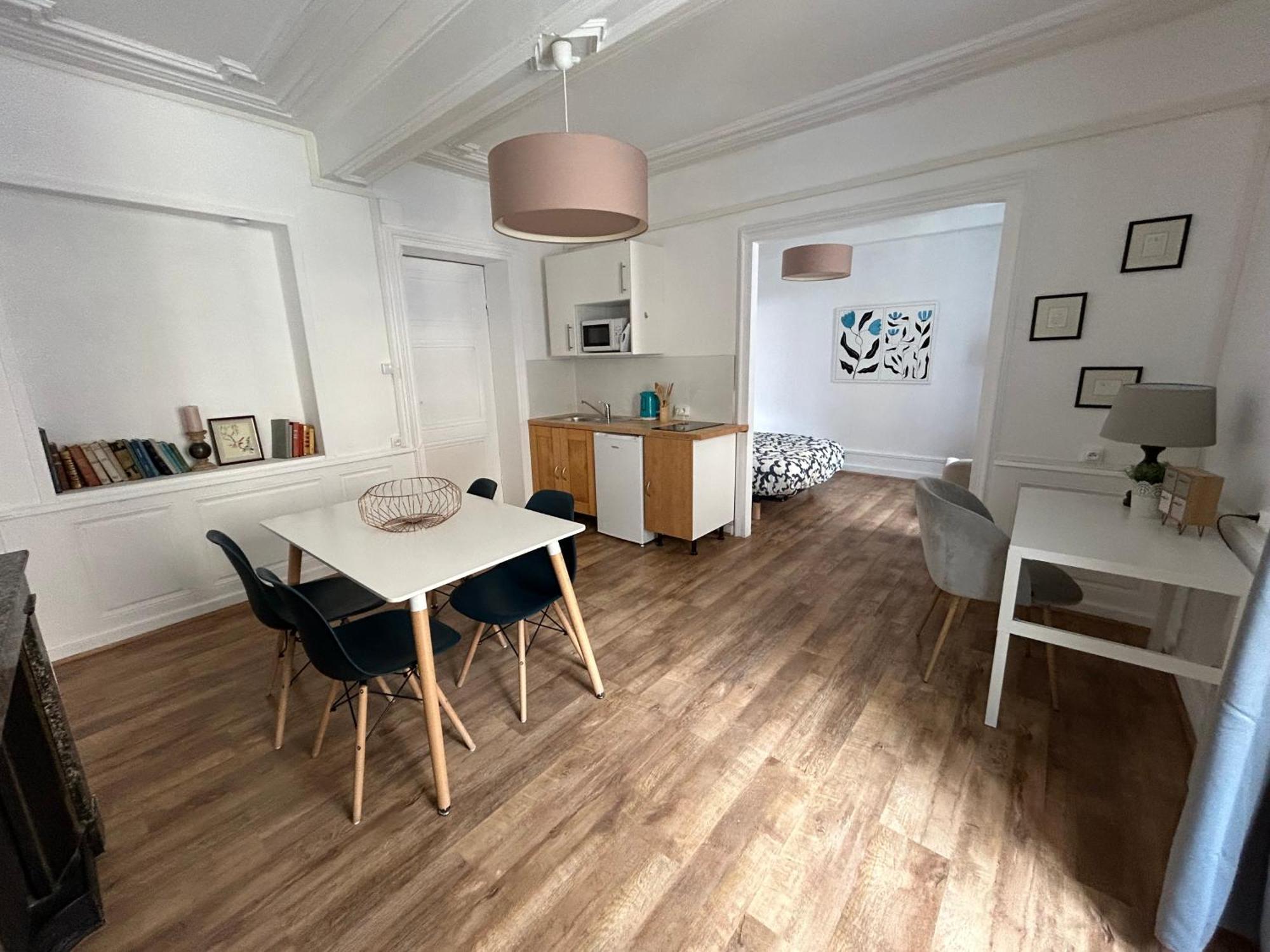 Appartement Cosy Charme Ancien Thizy-les-Bourgs 外观 照片